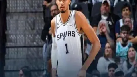 暑期乒乓球少年激战正酣！虹口三百余少年热血挥洒战场~